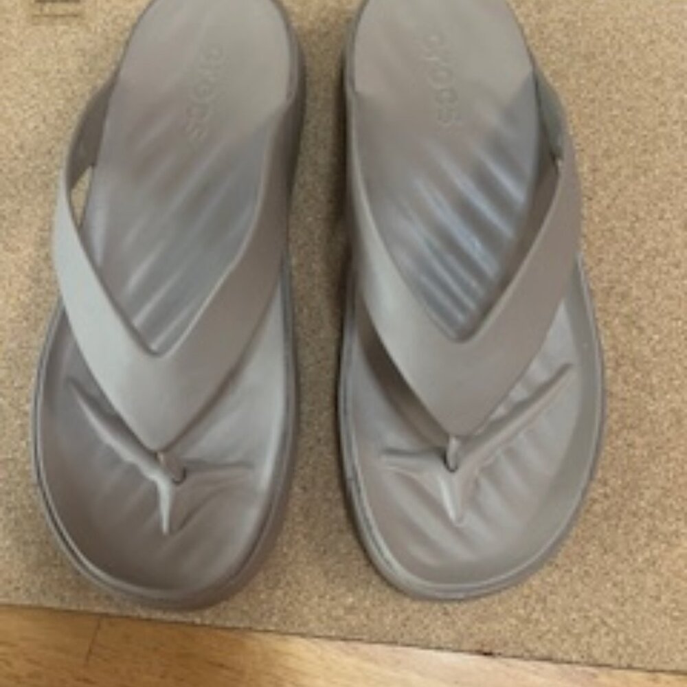 Croc (Get Away Flip)